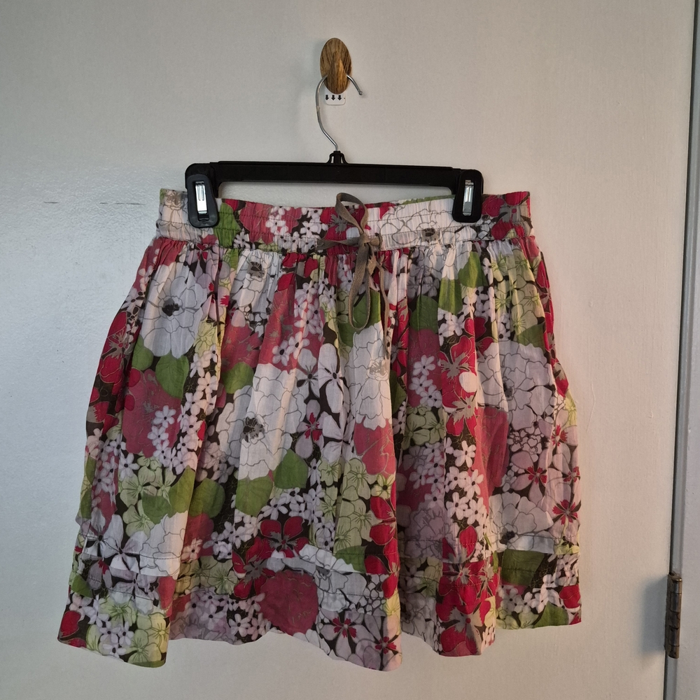Old Navy Floral Circle Skirt in Pink, Green & White